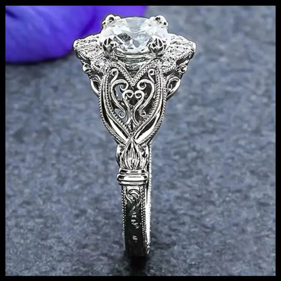 NEW Women's Ring White Zircon Bold Silver Stainless Steel Ring GORGEOUS - Picture 5 of 8